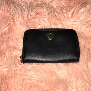 Tory Burch Robinson smartphone wristlet